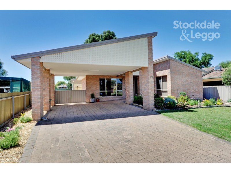 13 Dampier Avenue, Shepparton VIC 3630