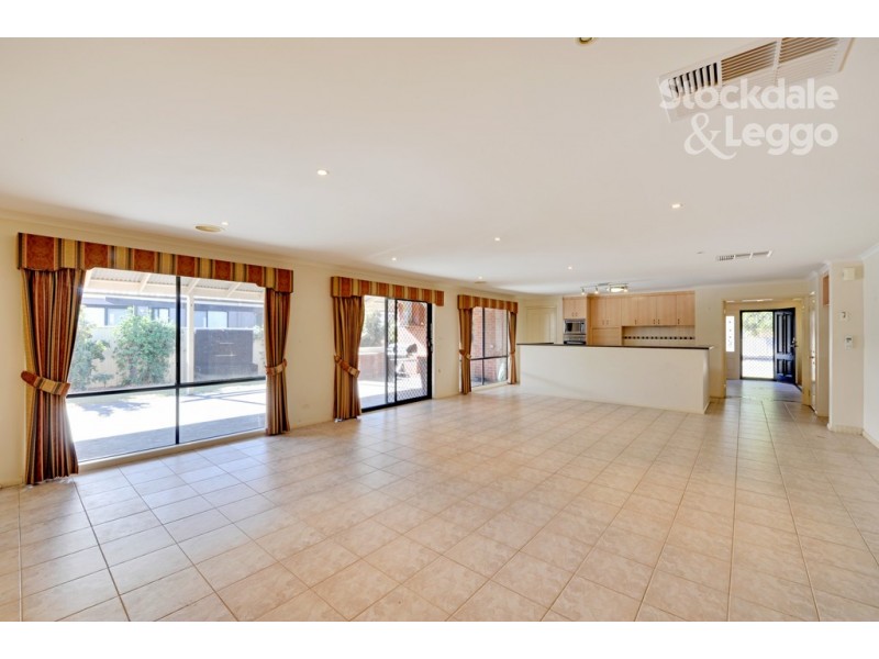 8 Bellemara Drive, Mooroopna VIC 3629