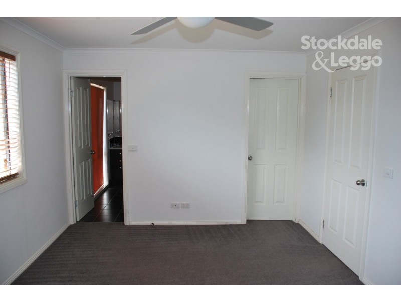 8 Lenne Street, Mooroopna VIC 3629