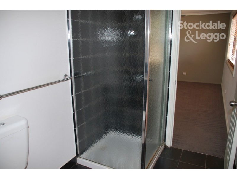 8 Lenne Street, Mooroopna VIC 3629