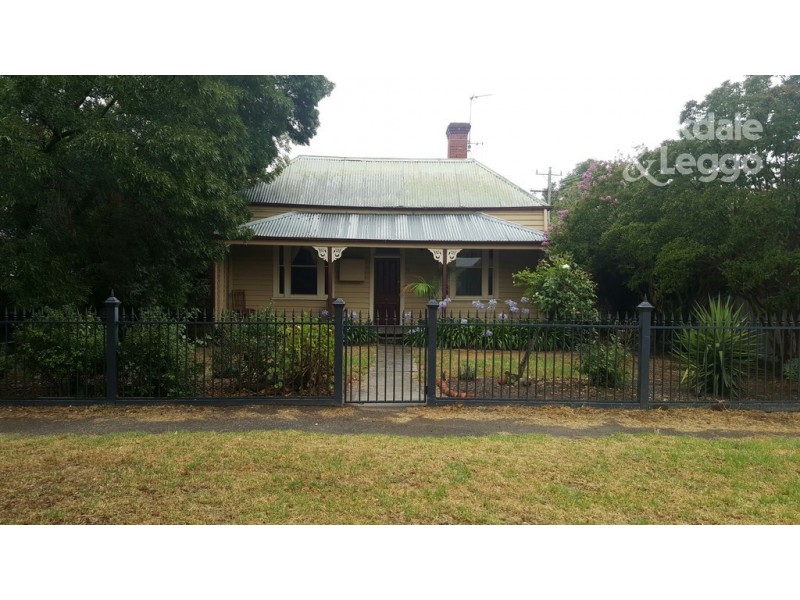 16 Victoria Street, Tallygaroopna VIC 3634