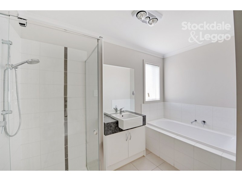 33 Grampians Parade, Shepparton VIC 3630