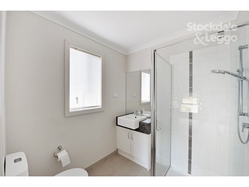 33 Grampians Parade, Shepparton VIC 3630