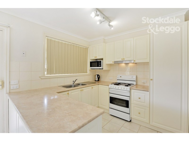 24 Rostrata Crescent, Mooroopna VIC 3629