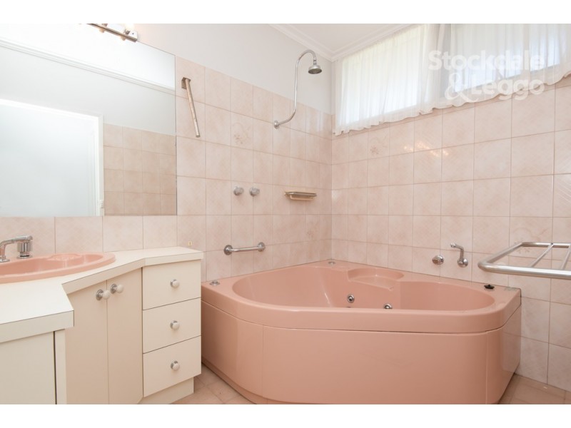 77 Balaclava Road, Shepparton VIC 3630