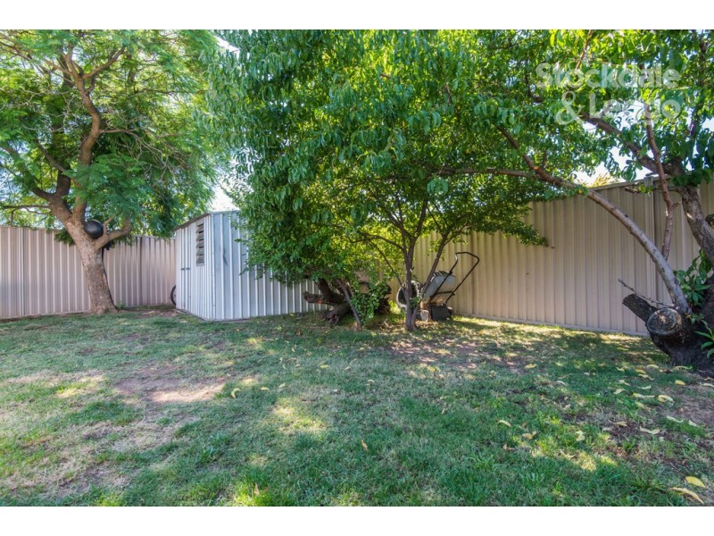 28 Nicholls Avenue, Shepparton VIC 3630