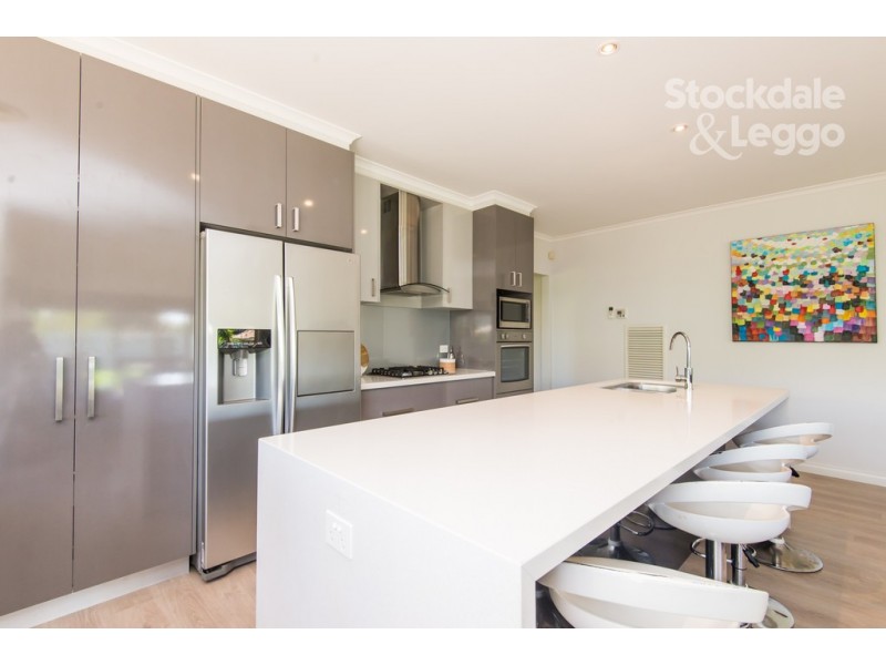 61 Kialla Lakes Drive, Kialla VIC 3631