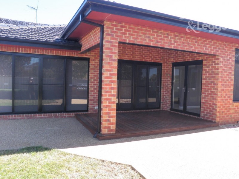 22 Forest Drive, Kialla VIC 3631