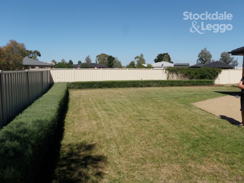22 Forest Drive, Kialla VIC 3631