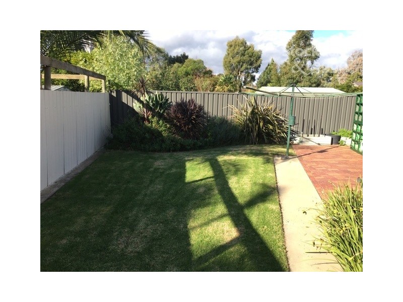 3/10 Vickers Street, Kialla VIC 3631