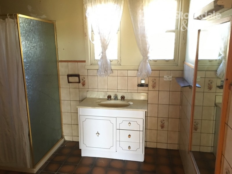 15 Chertsey Road, Shepparton VIC 3630