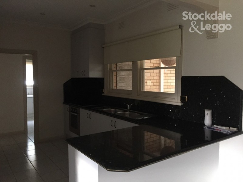 2 Gloucester Crescent, Shepparton VIC 3630