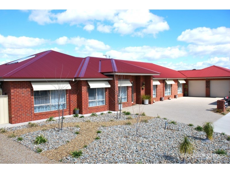 4 Yambuk Place, Kialla VIC 3631