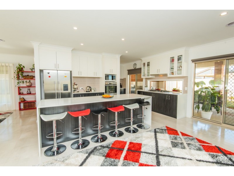 4 Yambuk Place, Kialla VIC 3631