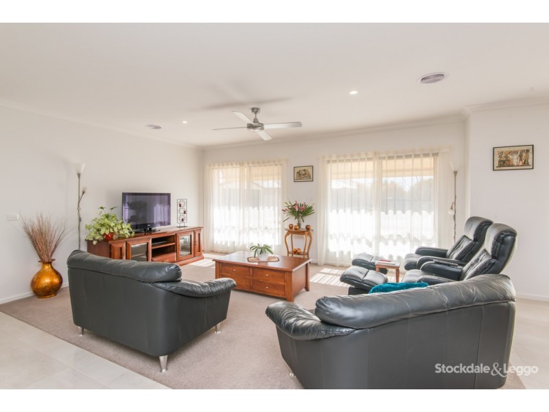 4 Yambuk Place, Kialla VIC 3631