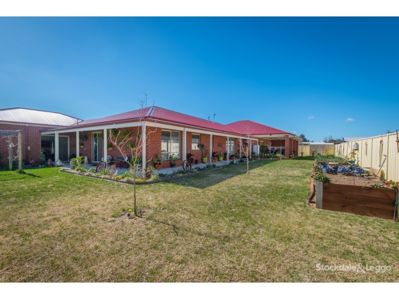 4 Yambuk Place, Kialla VIC 3631