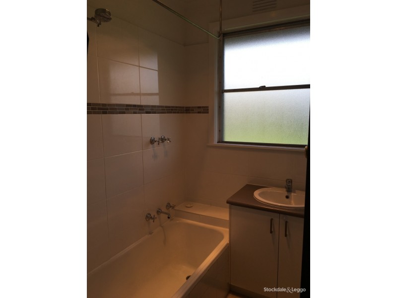 6 Cameron Avenue, Shepparton VIC 3630