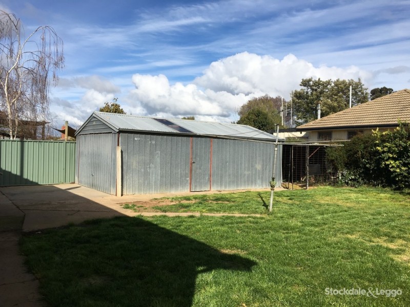 6 Cameron Avenue, Shepparton VIC 3630