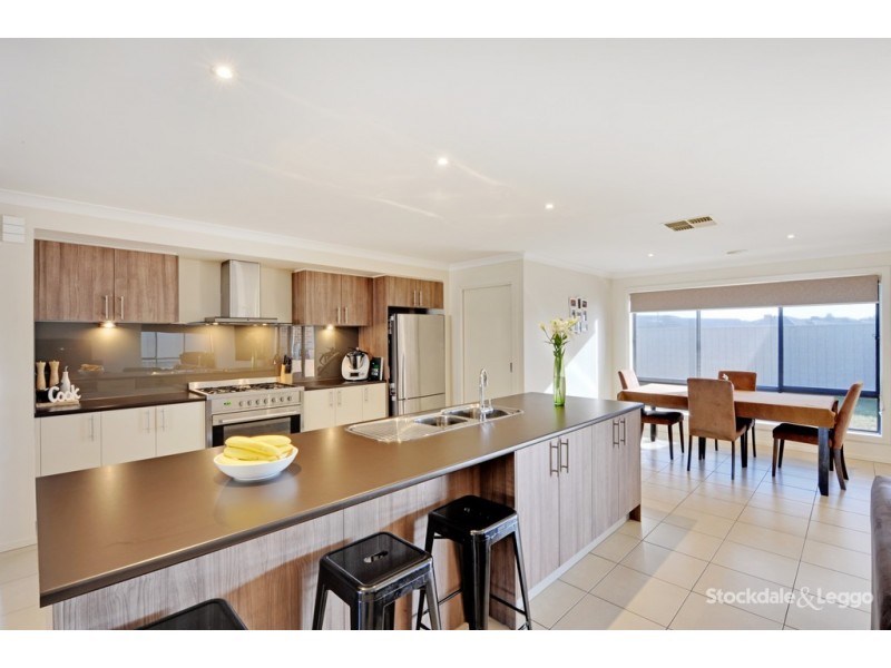 25 Settlers Drive, Kialla VIC 3631