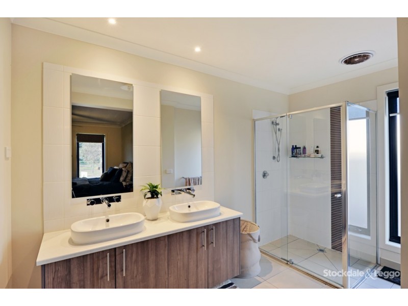 25 Settlers Drive, Kialla VIC 3631