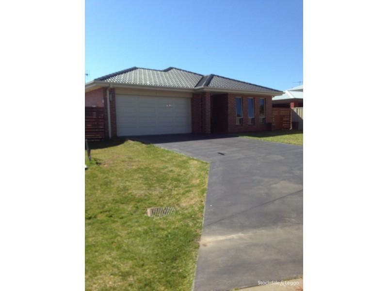 13 Brambuck Avenue, Kialla VIC 3631