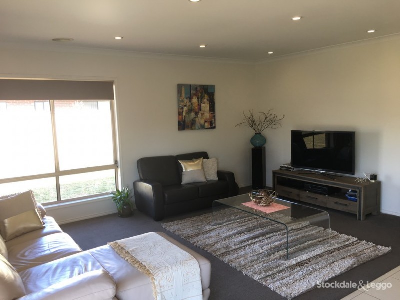 13 Brambuck Avenue, Kialla VIC 3631