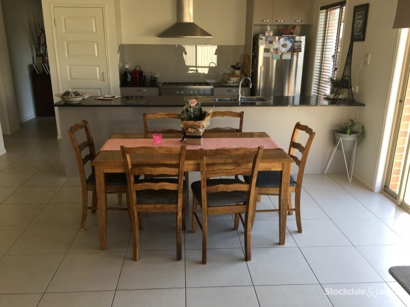 13 Brambuck Avenue, Kialla VIC 3631