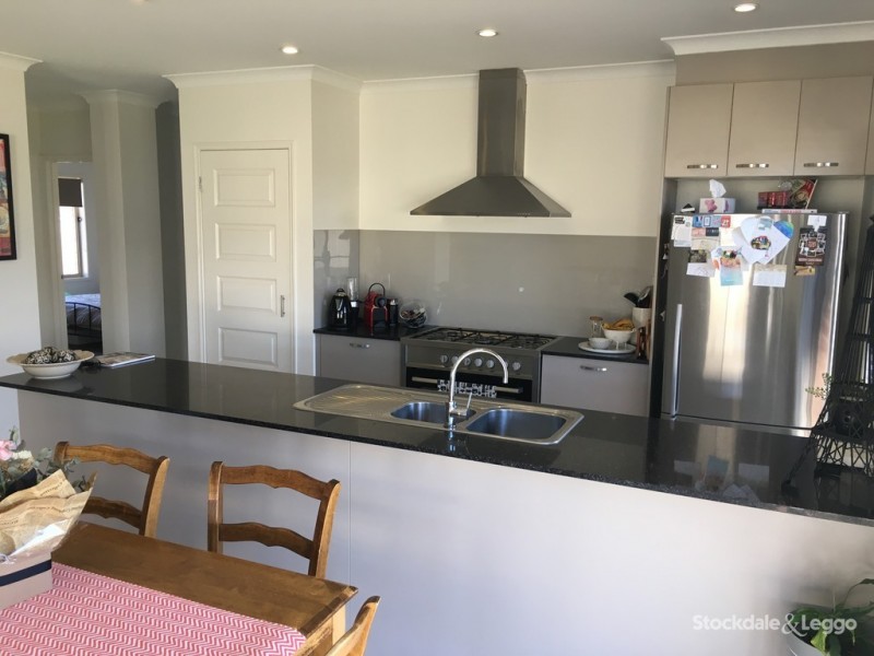 13 Brambuck Avenue, Kialla VIC 3631