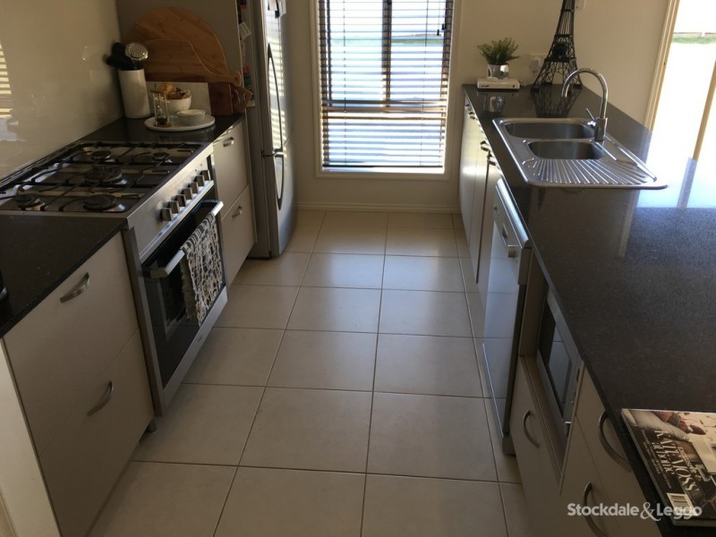 13 Brambuck Avenue, Kialla VIC 3631