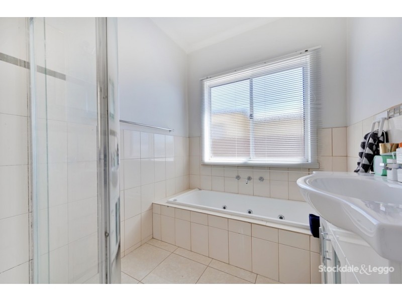 2/25 Michel Street, Shepparton VIC 3630