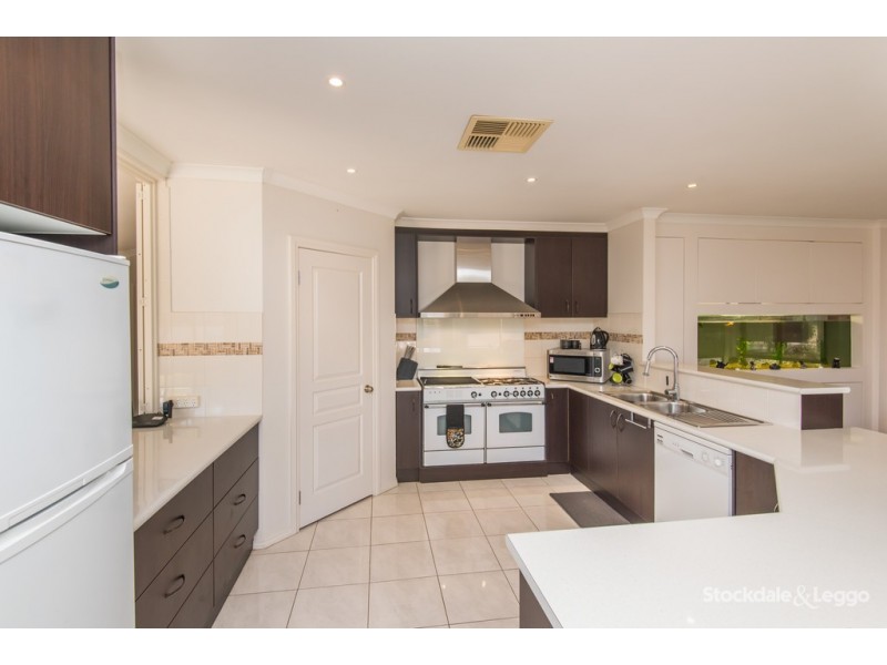 22 Forest Drive, Kialla VIC 3631