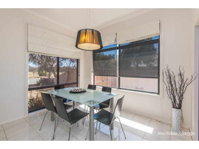 22 Forest Drive, Kialla VIC 3631