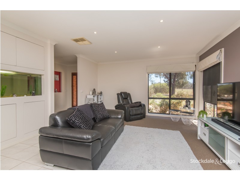 22 Forest Drive, Kialla VIC 3631