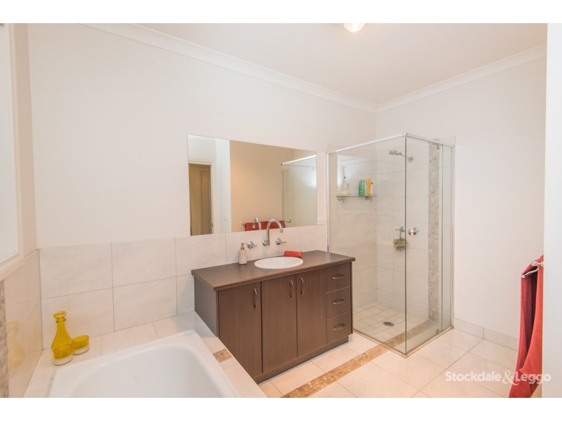 22 Forest Drive, Kialla VIC 3631