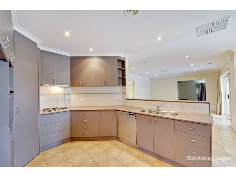 9 Rosella Court, Kialla VIC 3631