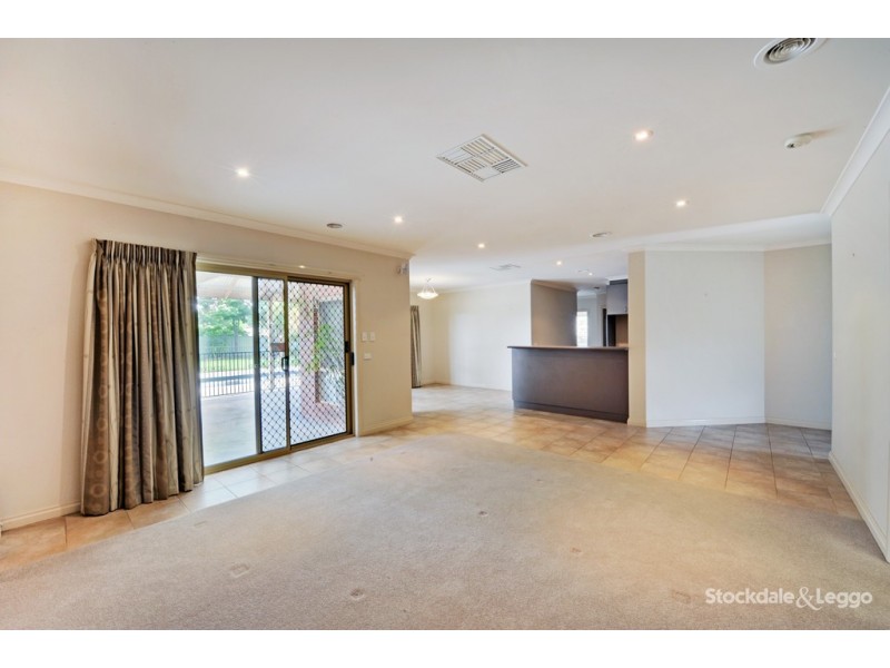 9 Rosella Court, Kialla VIC 3631