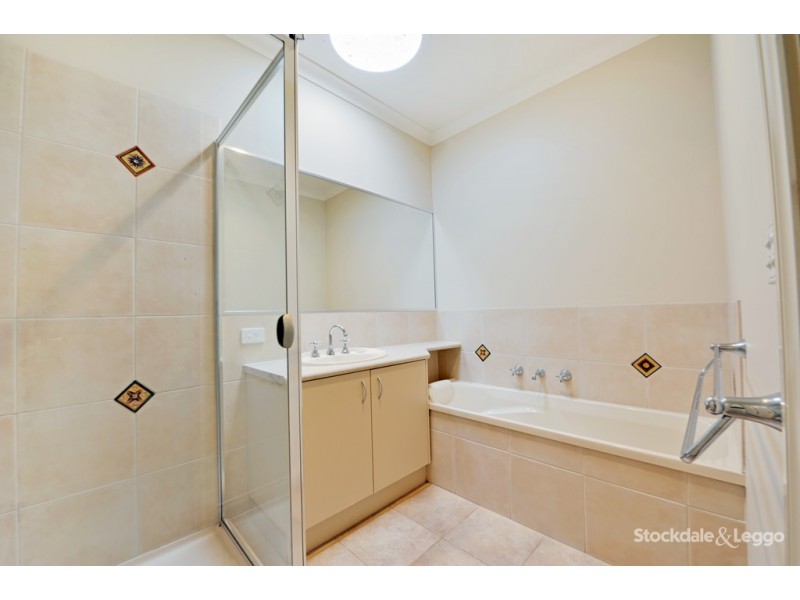 9 Rosella Court, Kialla VIC 3631