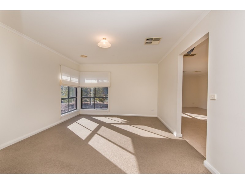 1 Curlew Place, Shepparton VIC 3630