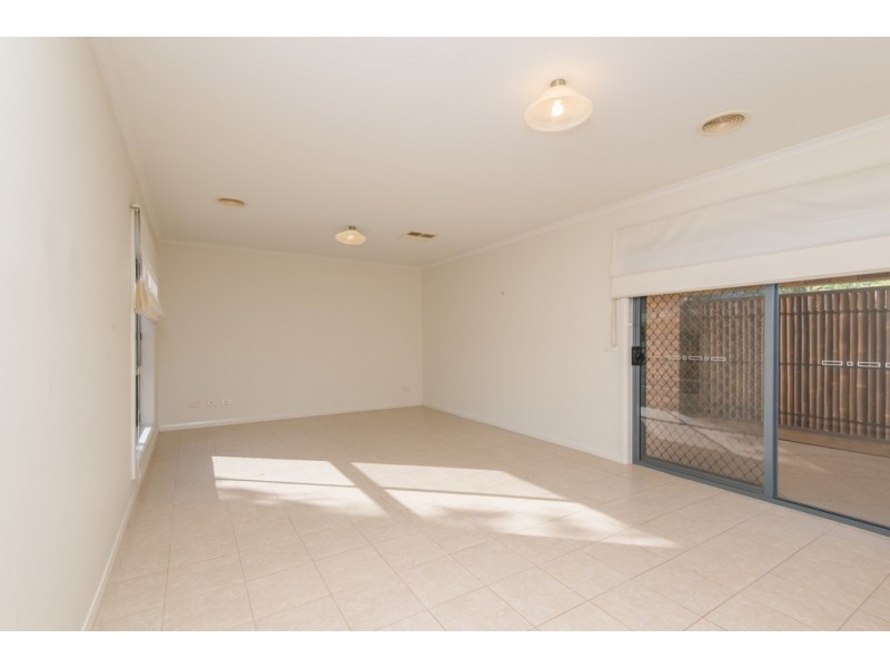 1 Curlew Place, Shepparton VIC 3630