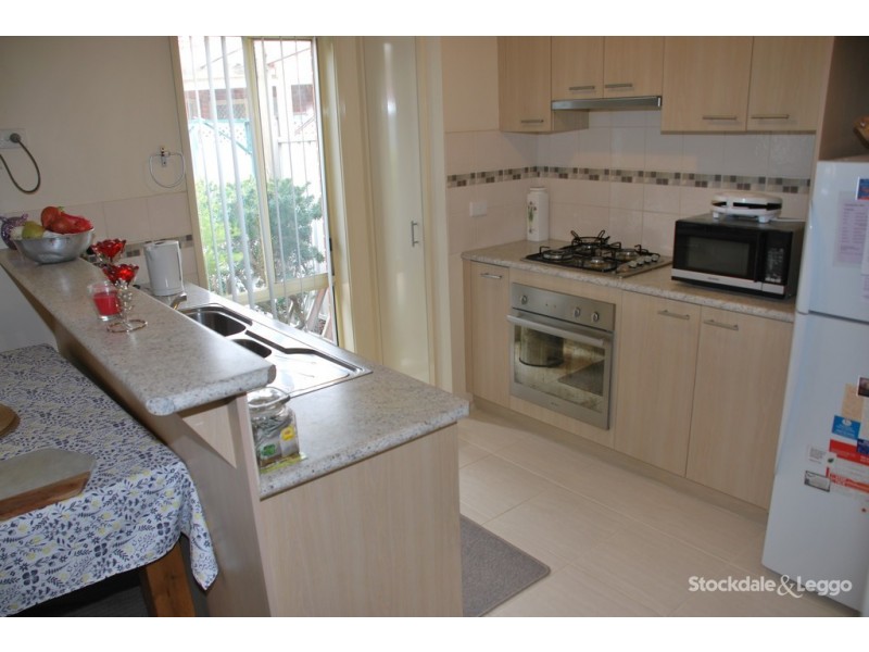 1/6 Madge Court, Mooroopna VIC 3629