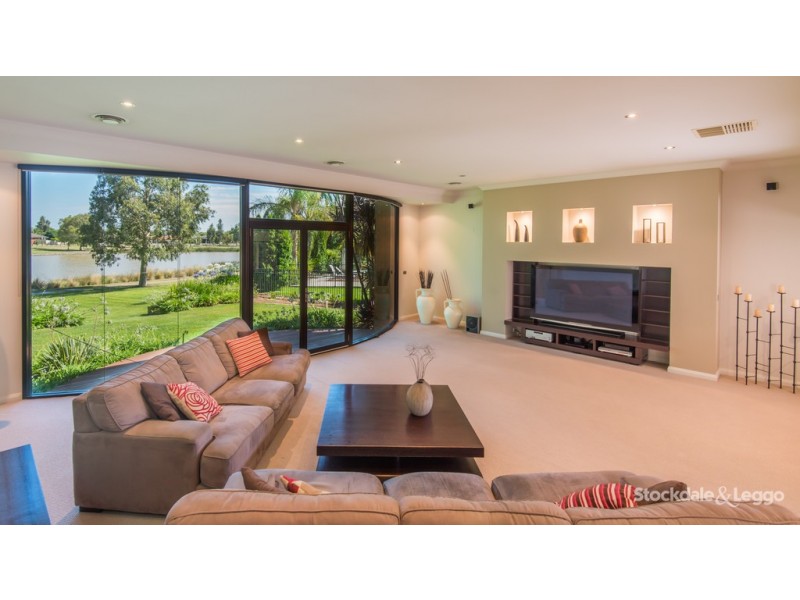 20 Menindee Crescent, Kialla VIC 3631