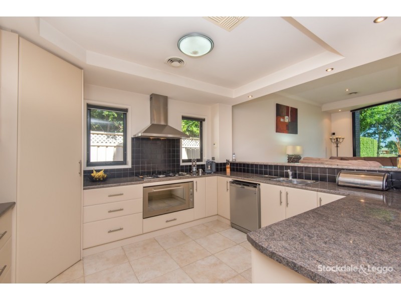 20 Menindee Crescent, Kialla VIC 3631