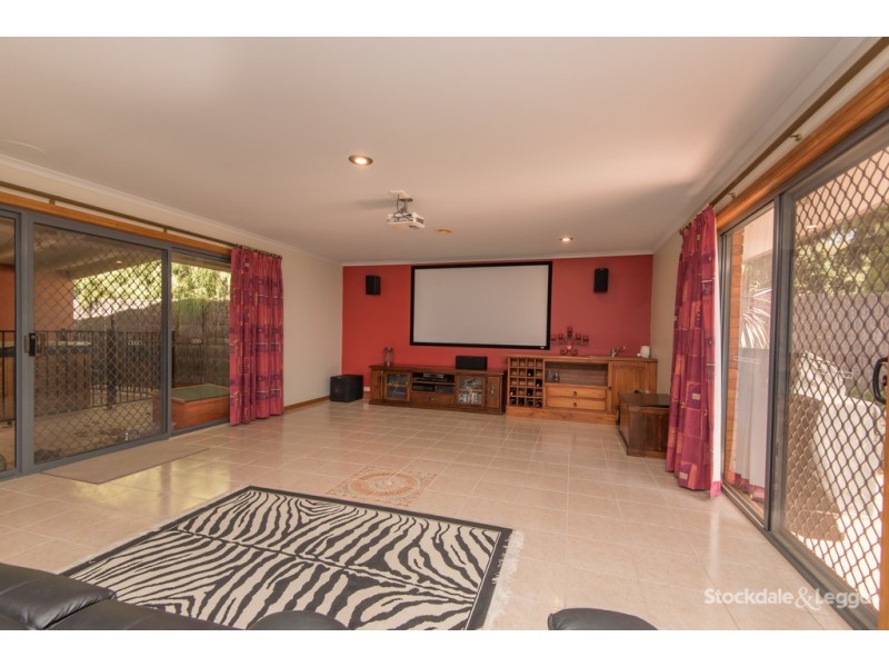 42 Teasdale Crescent, Kialla VIC 3631