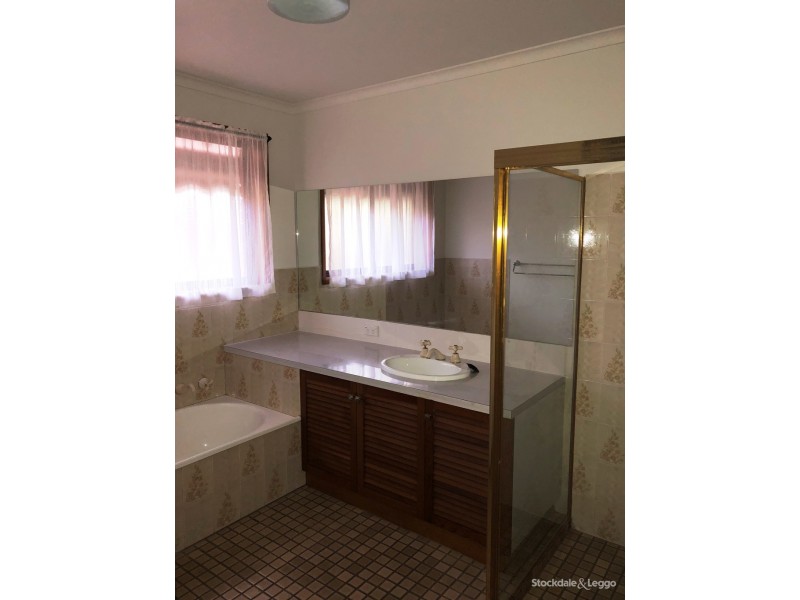 25 Fairway Drive, Mooroopna VIC 3629