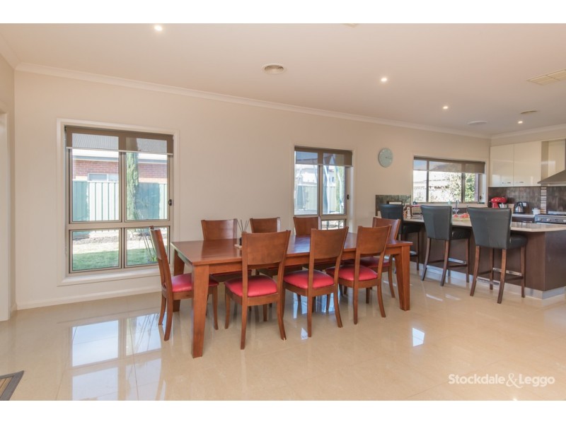 12 Quail Street, Kialla VIC 3631