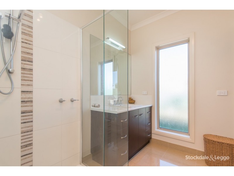 12 Quail Street, Kialla VIC 3631