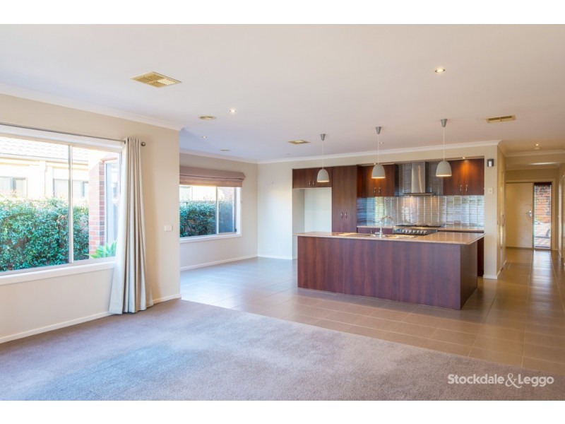 10 Greybox Way, Kialla VIC 3631