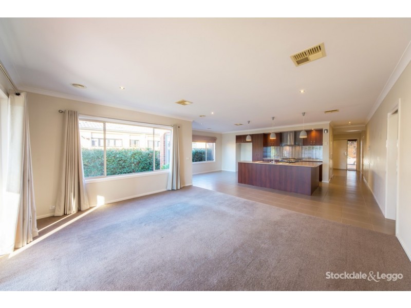 10 Greybox Way, Kialla VIC 3631