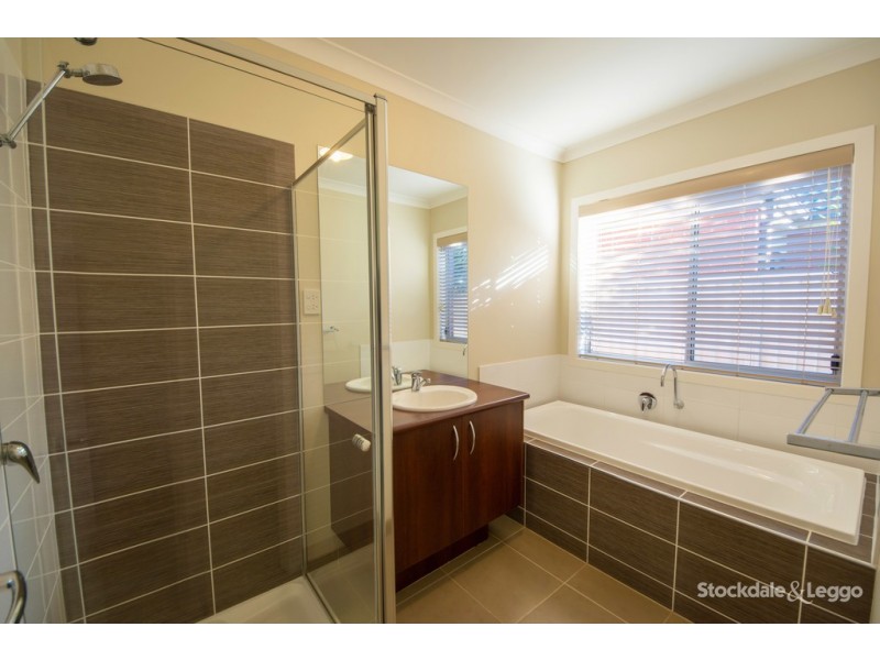 10 Greybox Way, Kialla VIC 3631