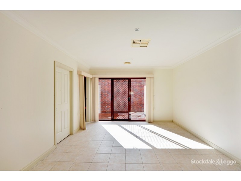 1/15 Barker Avenue, Shepparton VIC 3630